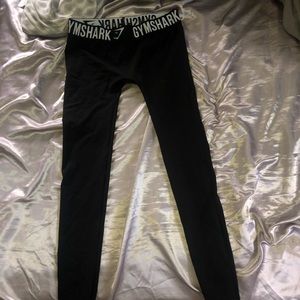 black gymshark leggings